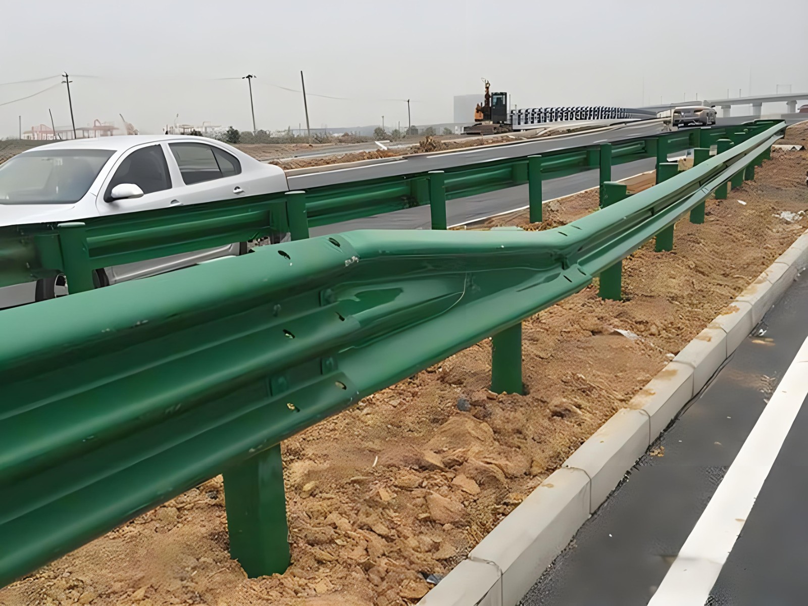 安阳高速波形护栏板日常维护方案确保道路安全新举措