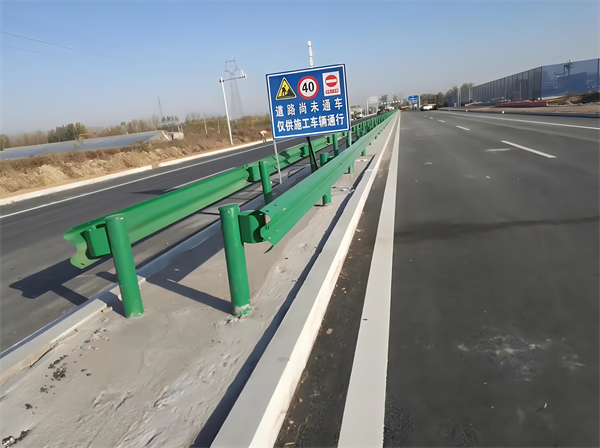 安阳公路护栏守护安全横跨多个行业的应用